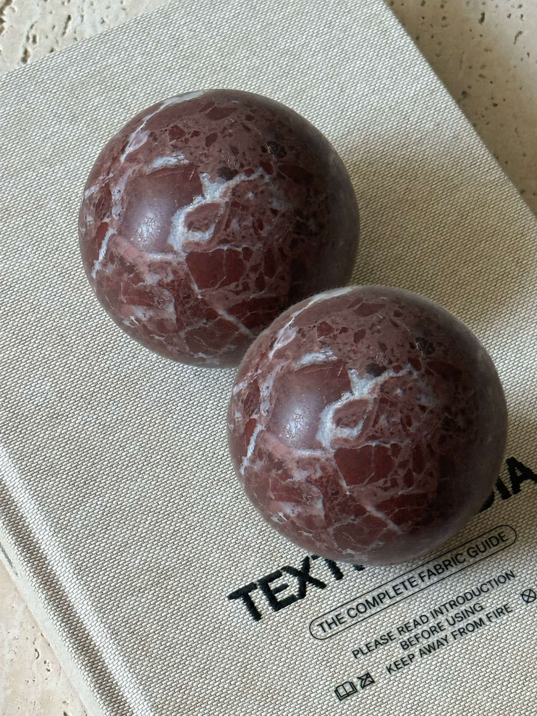 PURPLE-RED MARBLE